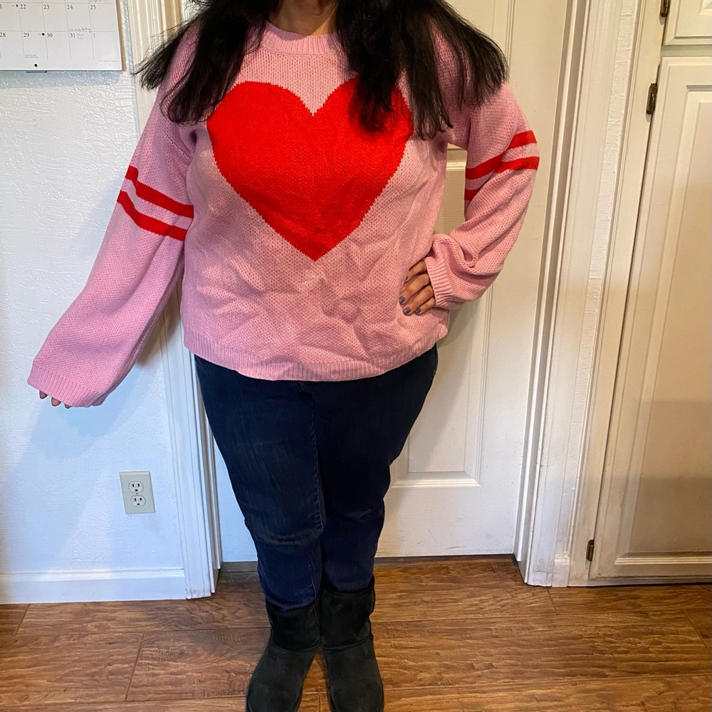 Women’s Heart Print Knit Sweater, Long sleeve, Crew Neck. XL